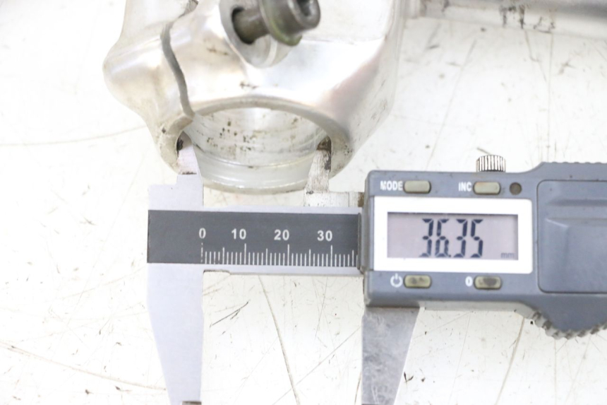 photo de STUUR HONDA NSR R 125 (1994 - 2003) - Detail van het onderdeel