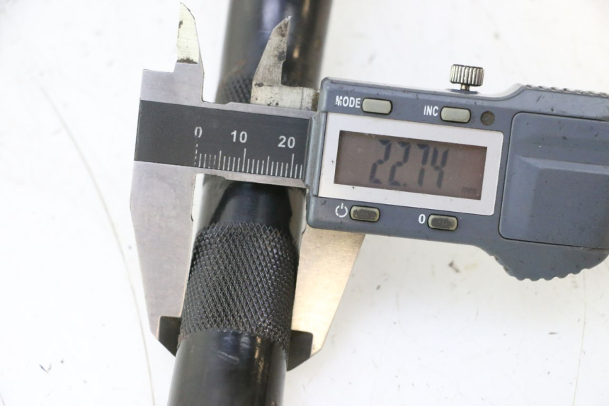 photo de STUUR CAN-AM SPYDER RS 1000 (2008 - 2012) - Detail van het onderdeel