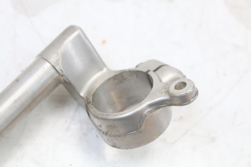 photo de STUUR SUZUKI SV S 650 (1999 - 2002) - Zoom op gebruiksstaat