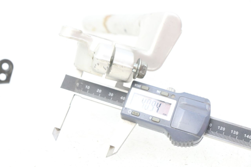 photo de STUUR SUZUKI SV S 650 (1999 - 2002) - Detail van het onderdeel