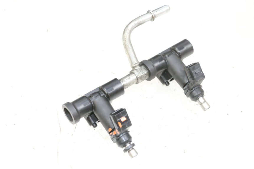 photo de INJECTOR SUZUKI BURGMAN 650 (2013 - 2020) - Bevestigingspunten