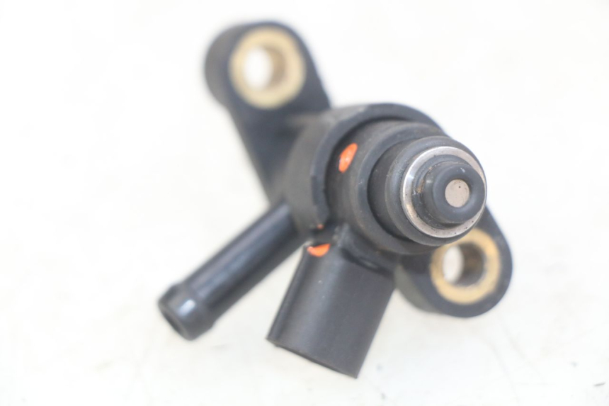 photo de INJECTOR PEUGEOT DJANGO 4T 50 (2014 - 2019) - Zoom op gebruiksstaat