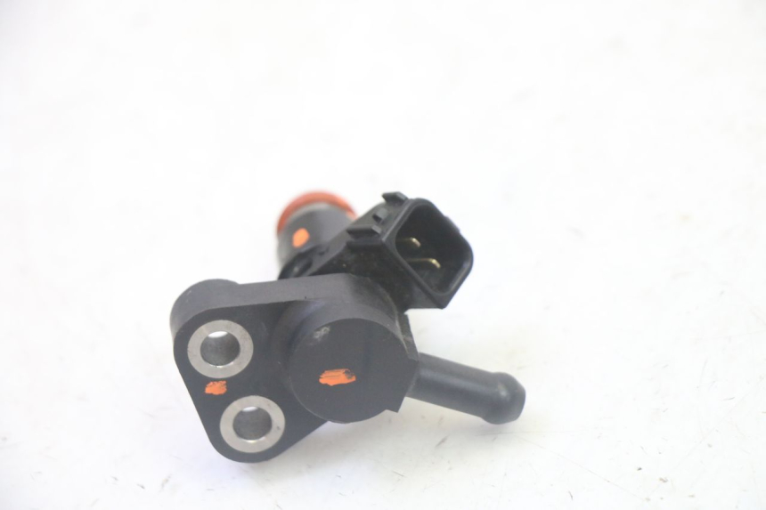 photo de INJECTOR HONDA FES S-WING SWING ABS 125 (2007 - 2015) - Andere kijkhoek