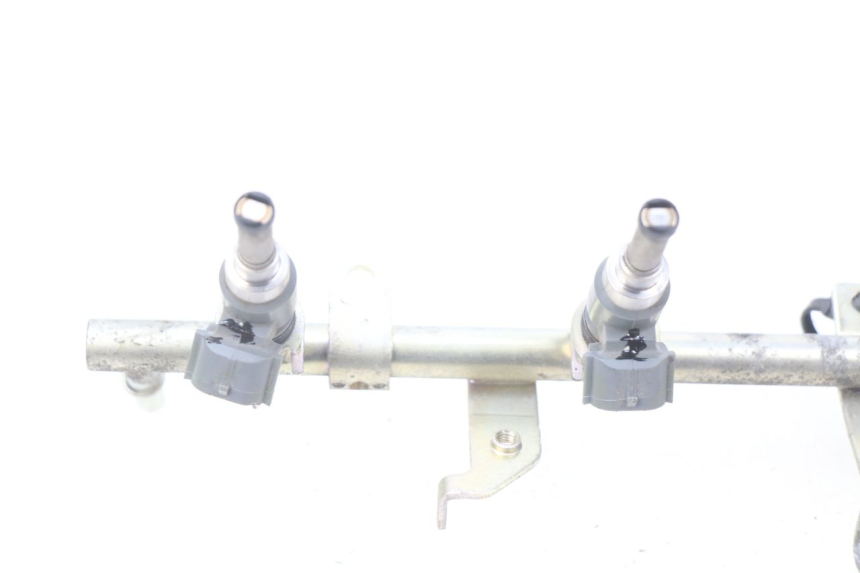 photo de INJECTOR YAMAHA FJR ABS 1300 (2016 - 2020) - Detail van het onderdeel