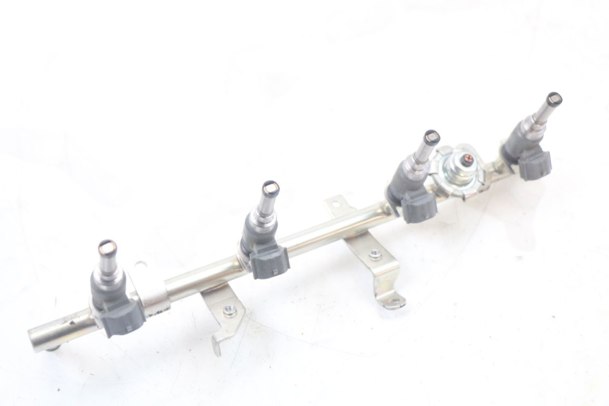 photo de INJECTOR YAMAHA FJR ABS 1300 (2006 - 2012) - Bevestigingspunten