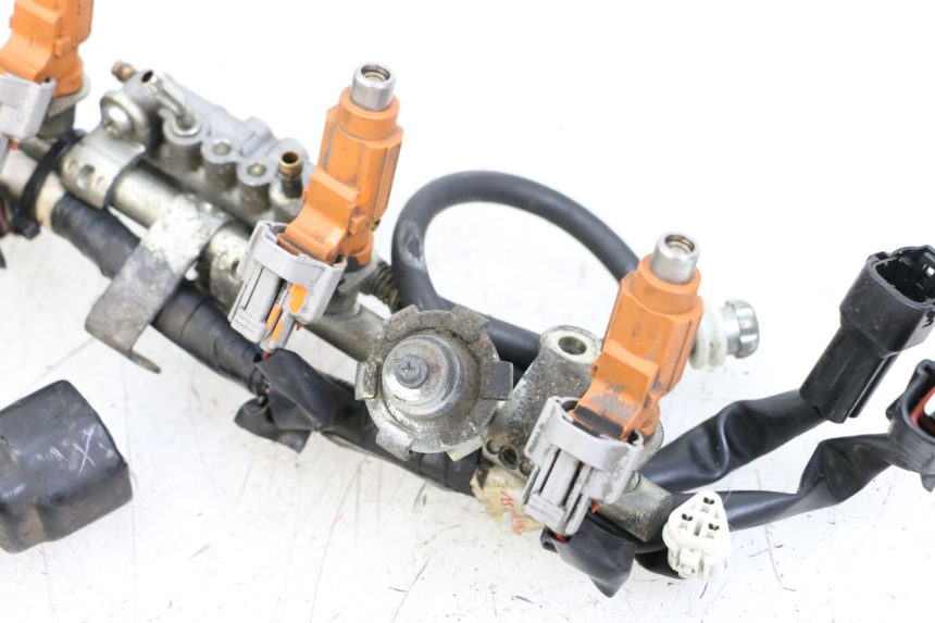 photo de INJECTOR YAMAHA FJR ABS 1300 (2006 - 2012) - Detail van het onderdeel