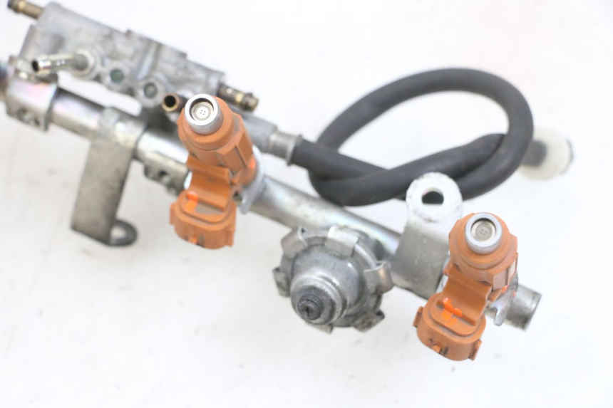 photo de INJECTOR YAMAHA FJR ABS 1300 (2006 - 2012) - Andere kijkhoek
