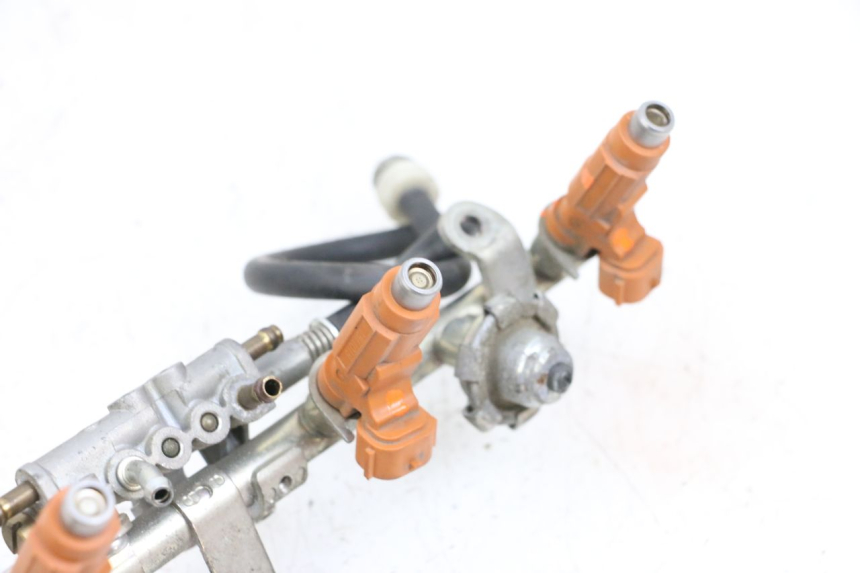 photo de INJECTOR YAMAHA FJR ABS 1300 (2006 - 2012) - Zoom op gebruiksstaat