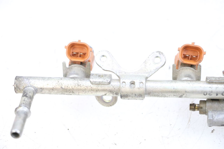 photo de INJECTOR YAMAHA FJR ABS 1300 (2006 - 2012) - Bevestigingspunten