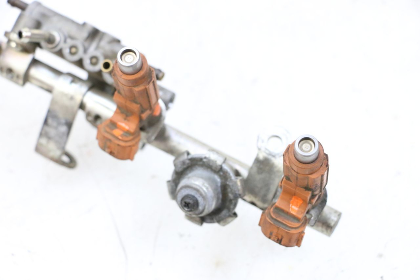 photo de INJECTOR YAMAHA FJR ABS 1300 (2006 - 2012) - Zoom op gebruiksstaat