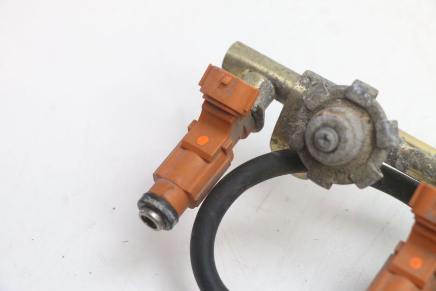 photo de INJECTOR YAMAHA FJR 1300 (2001 - 2005) - Detail van het onderdeel