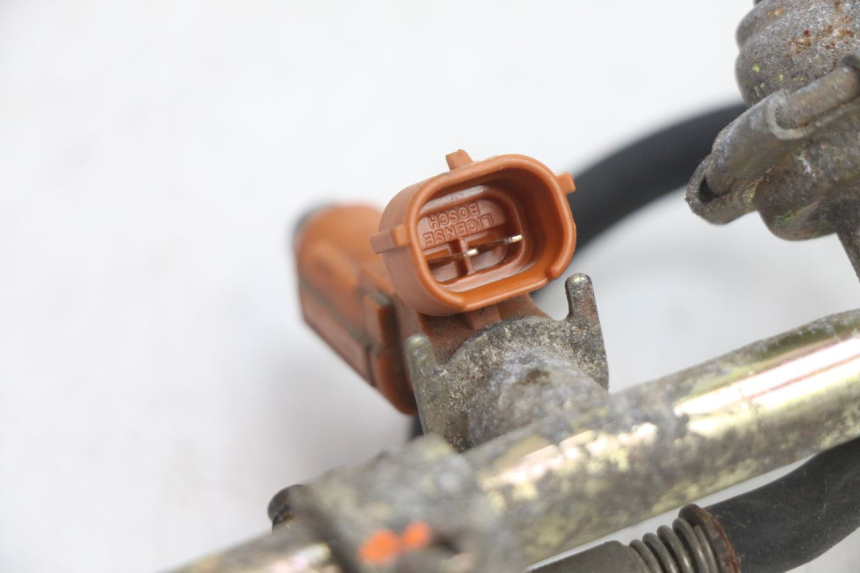 photo de INJECTOR YAMAHA FJR 1300 (2001 - 2005) - Bevestigingspunten