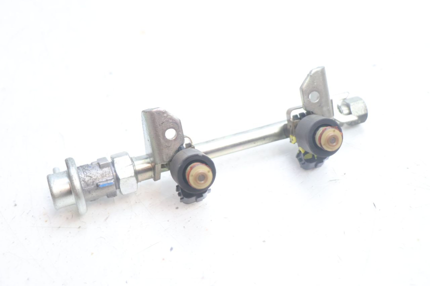 photo de INJECTEUR HONDA FJS SILVER WING SILVERWING 400 (2005 - 2008) - Andere kijkhoek