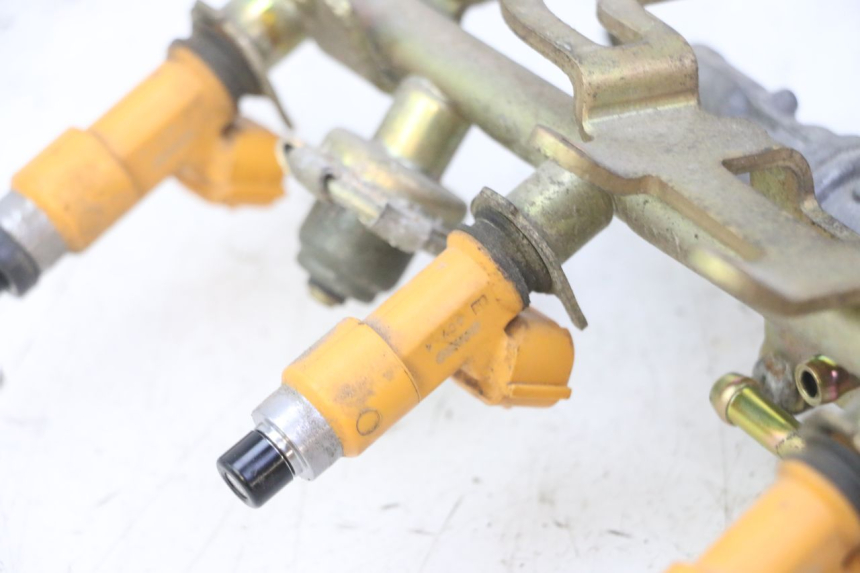 photo de INJECTEUR YAMAHA FZ6 N FAZER 600 (2004 - 2006) - Zoom op gebruiksstaat