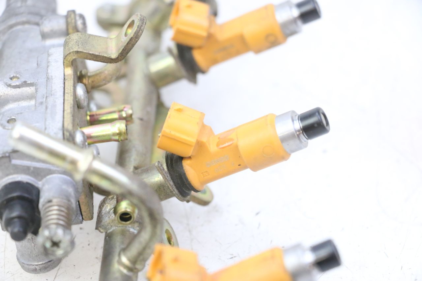 photo de INJECTEUR YAMAHA FZ6 N FAZER 600 (2004 - 2006) - Technische close-up