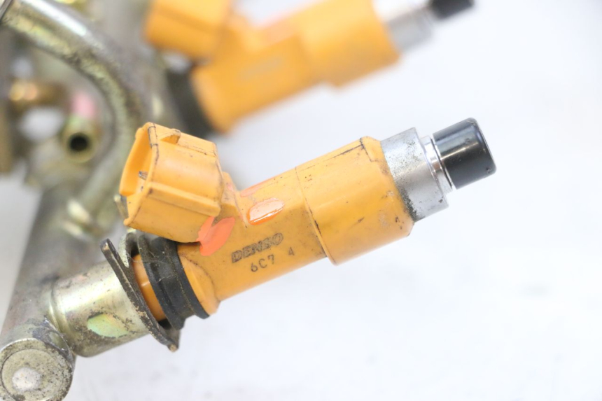 photo de INJECTEUR YAMAHA FZ6 N FAZER 600 (2004 - 2006) - Overzicht