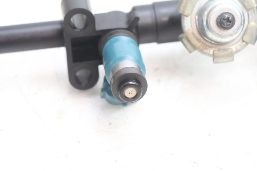 photo de INJECTOR YAMAHA FZ8 800 (2010 - 2016) - Technische close-up