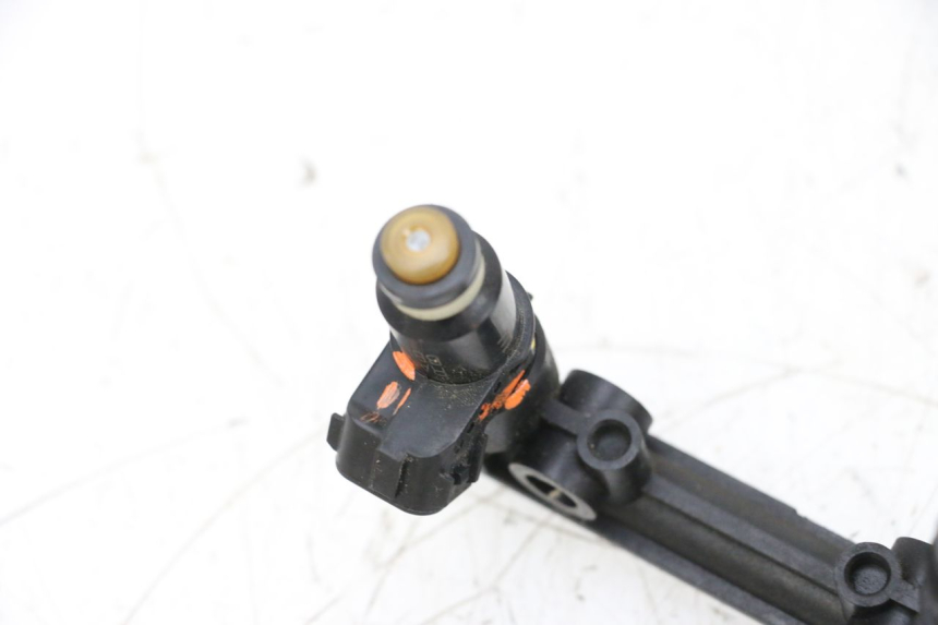 photo de INJECTOR SUZUKI GSXR GSX-R 1000 (2003 - 2004) - Bevestigingspunten