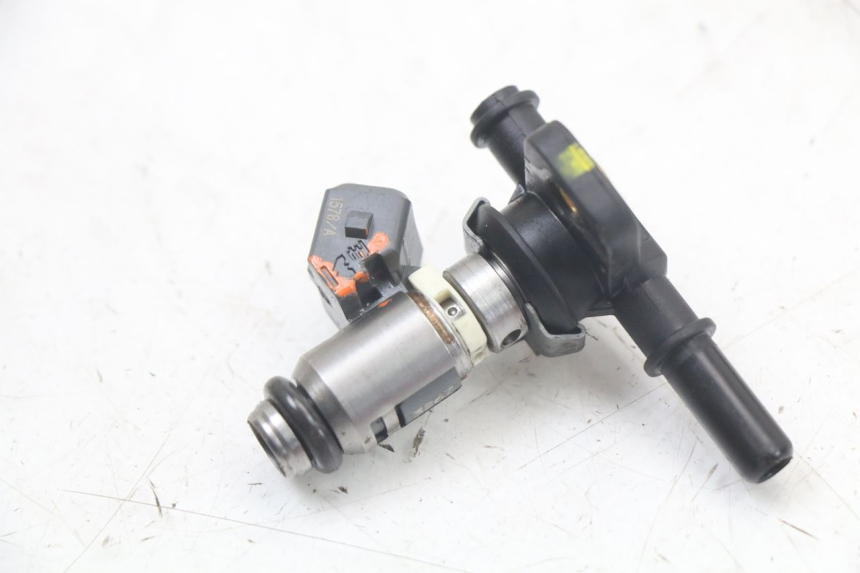 photo de INJECTOR PIAGGIO MP3 HPE 350 (2018 - 2020) - Andere kijkhoek