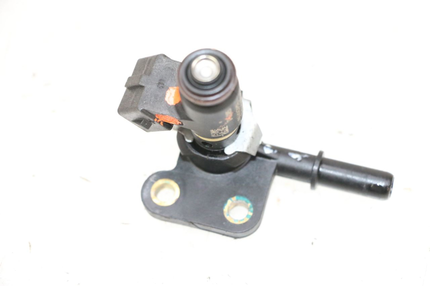 photo de INJECTOR PIAGGIO MP3 HPE 300 (2019 - 2026) - Andere kijkhoek