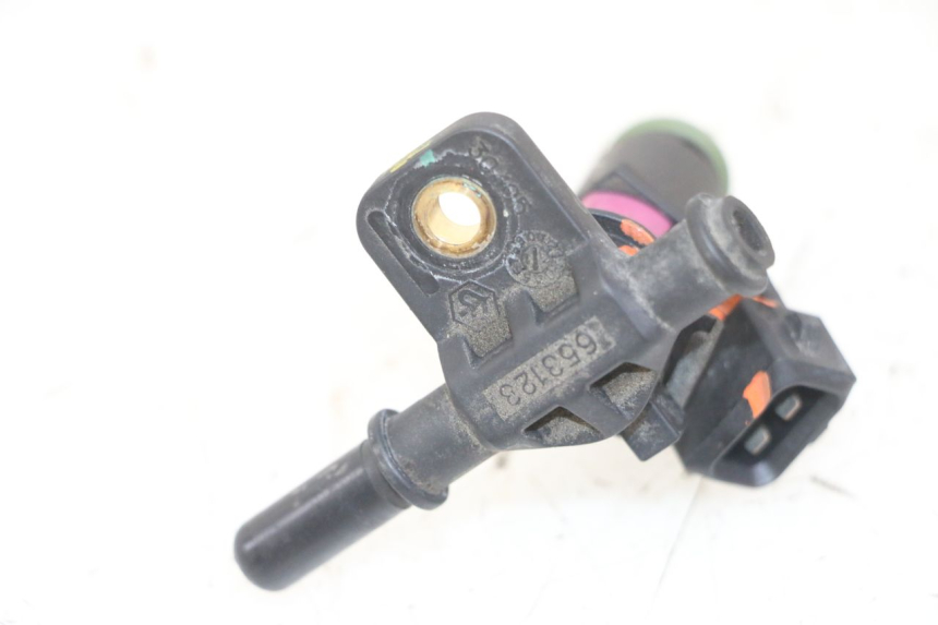 photo de INJECTEUR PIAGGIO MP3 LT 300 (2010 - 2016) - Bevestigingspunten
