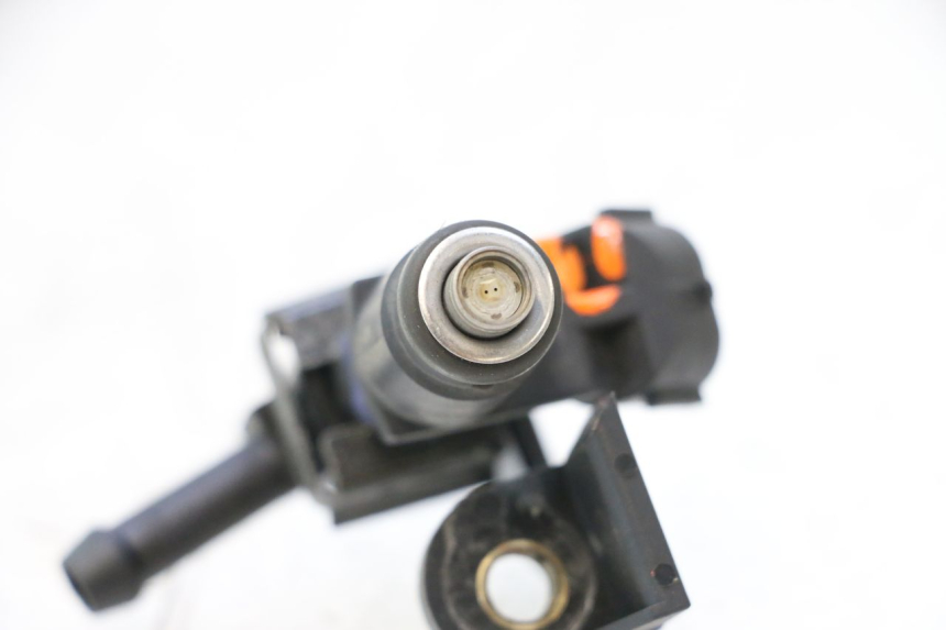 photo de INJECTOR PEUGEOT SATELIS 125 (2006 - 2009) - Zoom op gebruiksstaat