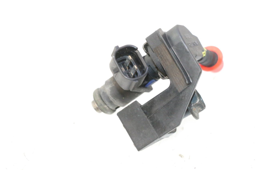 photo de INJECTOR PEUGEOT SATELIS 125 (2006 - 2009) - Zoom op gebruiksstaat
