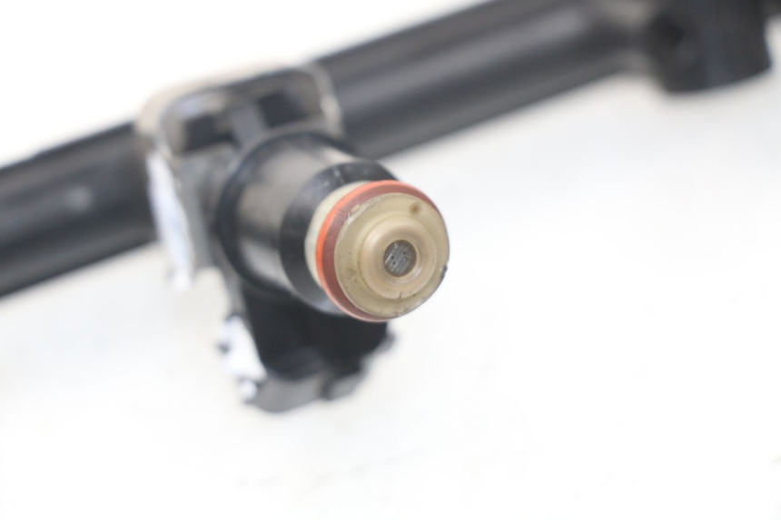 photo de INJECTEUR TRIUMPH SPRINT ST ABS 1050 (2005 - 2007) - Staat van het oppervlak