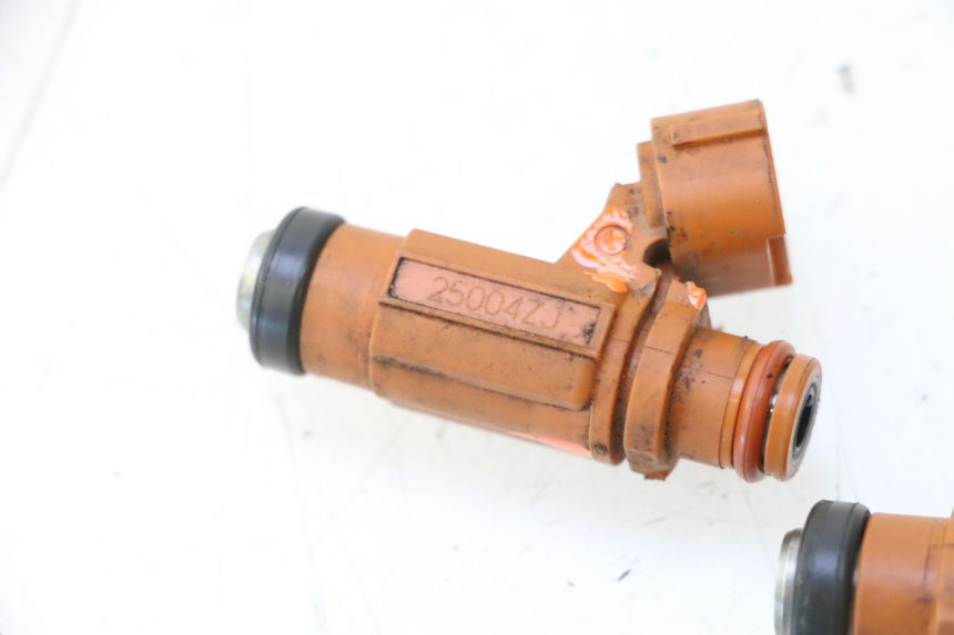 photo de INJECTOR SUZUKI SV S 650 (2003 - 2009) - Detail van het onderdeel