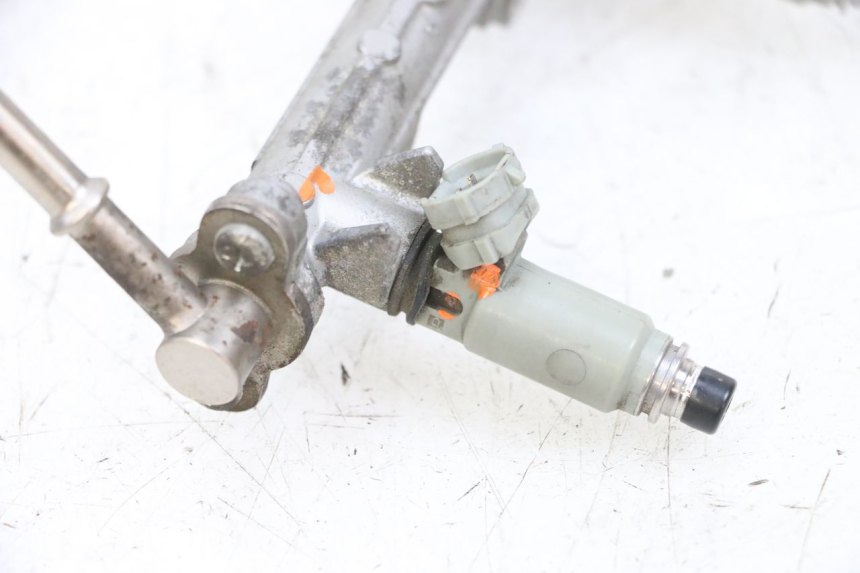 photo de INJECTOR YAMAHA TDM ABS 900 (2002 - 2014) - Bevestigingspunten