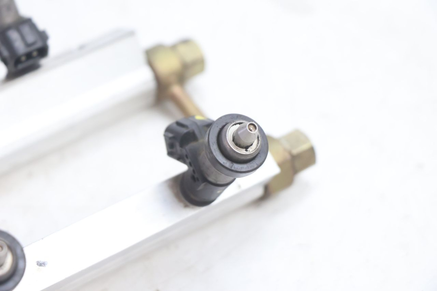 photo de INJECTOR HONDA VFR FI RC46 800 (1998 - 2001) - Markeringen en referenties