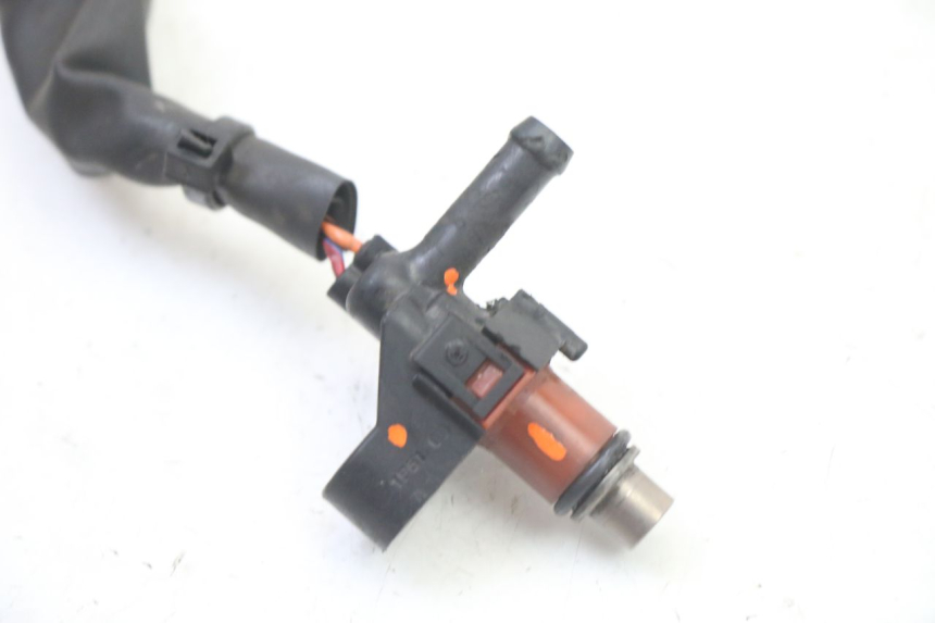 photo de INJECTOR YAMAHA XMAX X-MAX 125 (2006 - 2009) - Zoom op gebruiksstaat