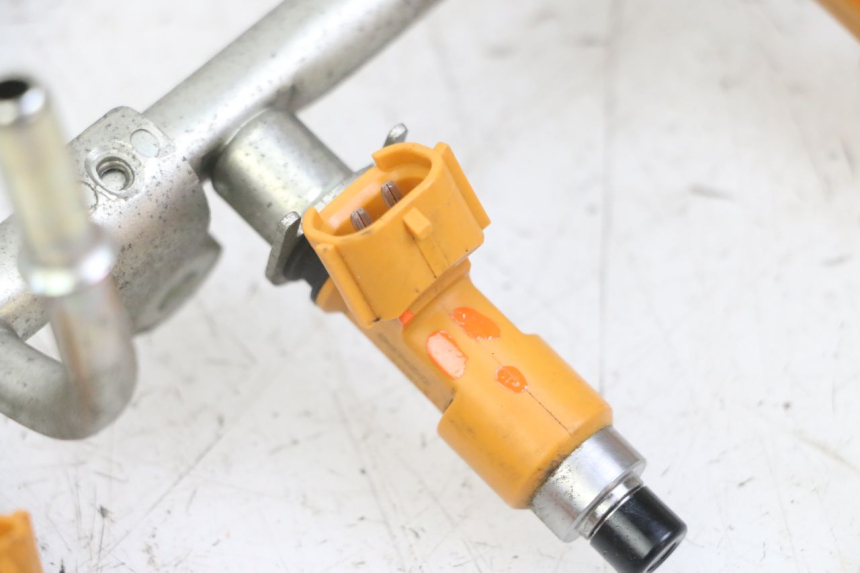 photo de INJECTOR YAMAHA XJ6 ABS 600 (2008 - 2016) - Zoom op componenten