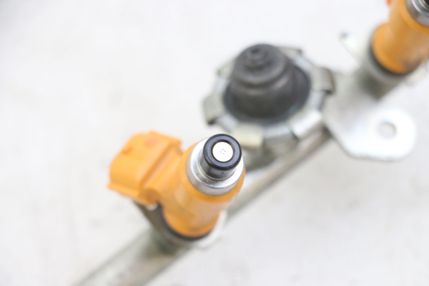 photo de INJECTOR YAMAHA XJ6 ABS 600 (2008 - 2016) - Technische close-up