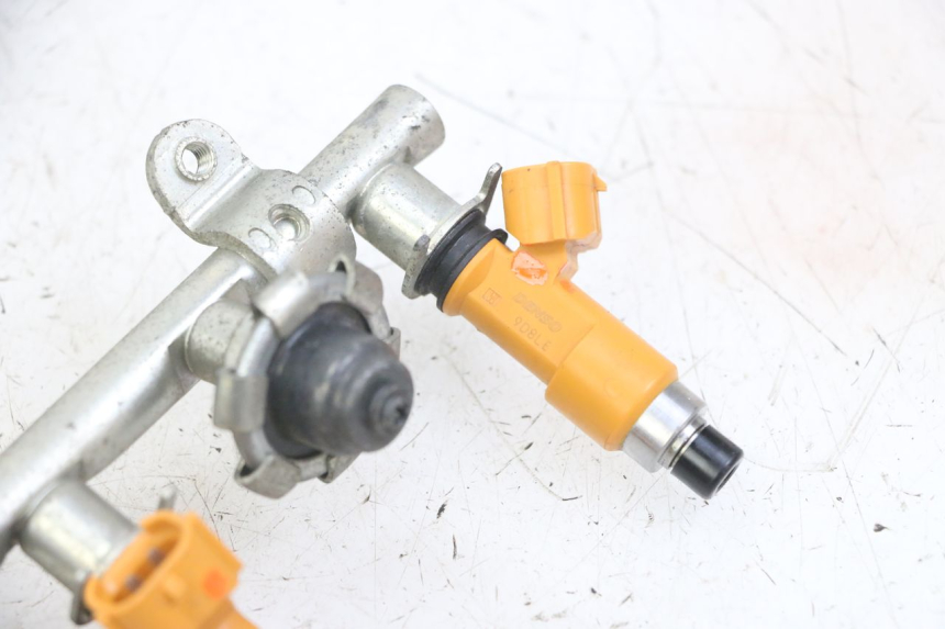 photo de INJECTOR YAMAHA XJ6 ABS 600 (2008 - 2016) - Markeringen en referenties