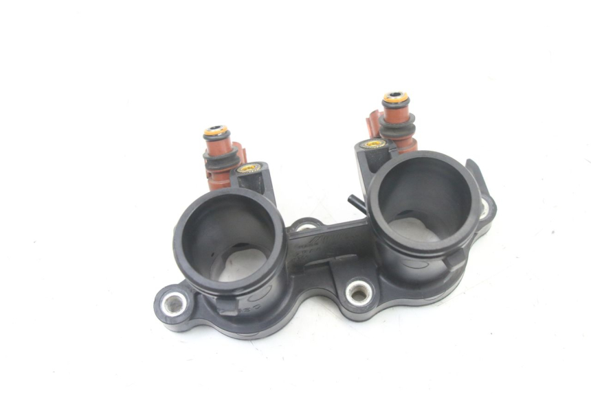 photo de INJECTOR YAMAHA YP T-MAX TMAX 530 (2017 - 2020) - Bevestigingspunten