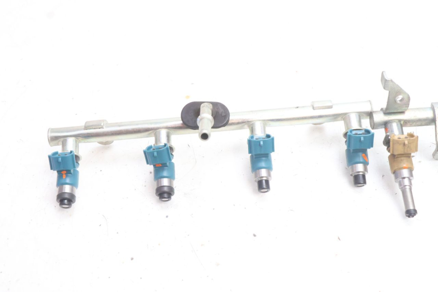 photo de INJECTOR YAMAHA YZF R6 600 (2008 - 2009) - Detail van het onderdeel