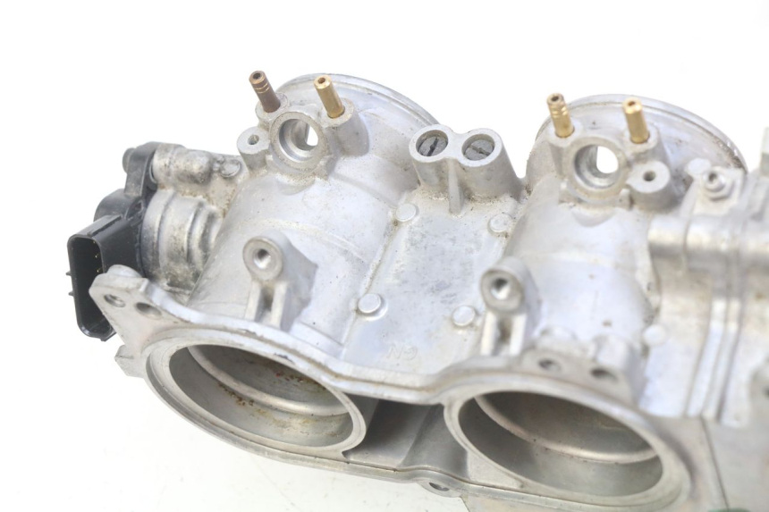 photo de INJECTIE HONDA CB R 1000 (2018 - 2023) - Gecontroleerd onderdeel