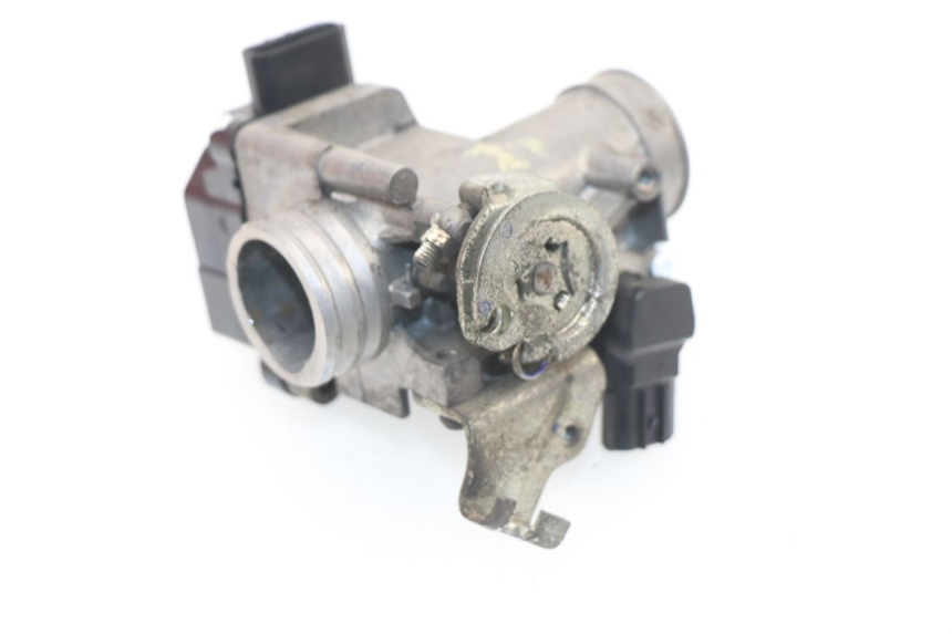 photo de INJECTIE HONDA CBF 125 (2009 - 2015) - Andere kijkhoek