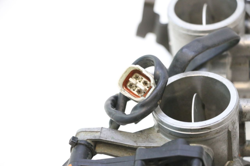 photo de INJECTIE KAWASAKI ER-6 ER6 N 650 (2005 - 2009) - Bevestigingspunten