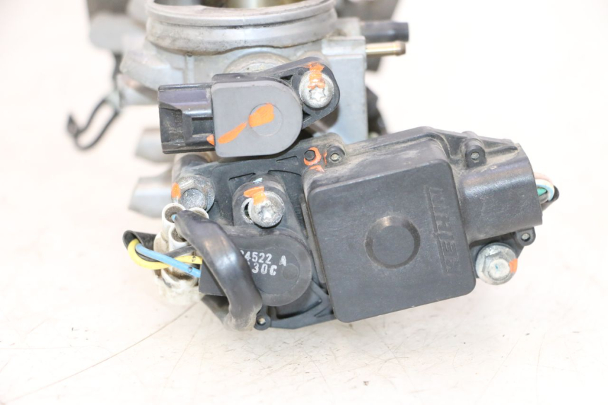 photo de INJECTIE KAWASAKI ER-6 ER6 N 650 (2005 - 2009) - Bevestigingspunten
