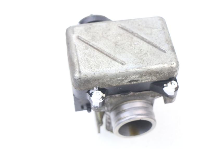 photo de INJECTIE HONDA FES PANTHEON 125 (2003 - 2007) - Zoom op componenten