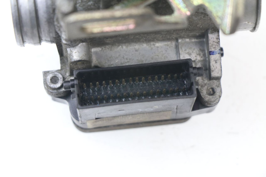 photo de INJECTIE HONDA FES PANTHEON 125 (2003 - 2007) - Technische close-up