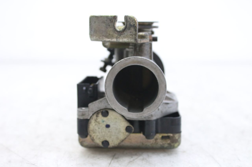 photo de INJECTIE HONDA FES S-WING SWING ABS 125 (2007 - 2015) - Bevestigingspunten