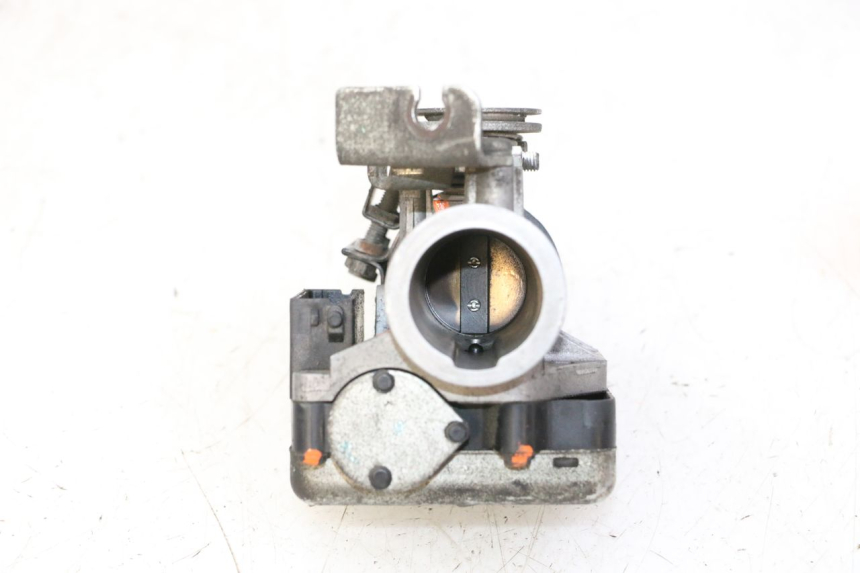 photo de INJECTIE HONDA FES S-WING SWING ABS 125 (2007 - 2015) - Andere kijkhoek