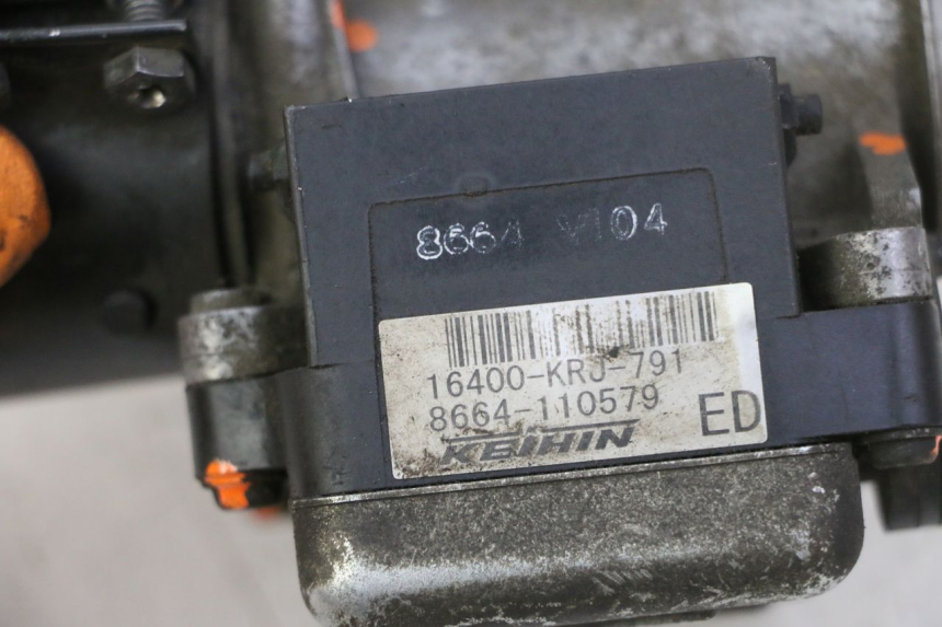 photo de INJECTIE HONDA FES S-WING SWING ABS 125 (2007 - 2015) - Bevestigingspunten