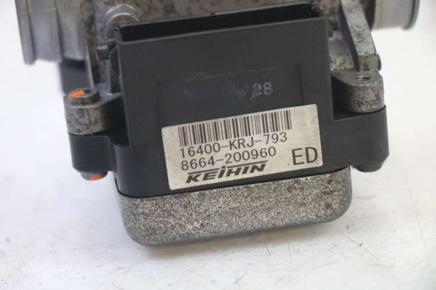 photo de INJECTIE HONDA FES S-WING SWING ABS 125 (2007 - 2015) - Andere kijkhoek