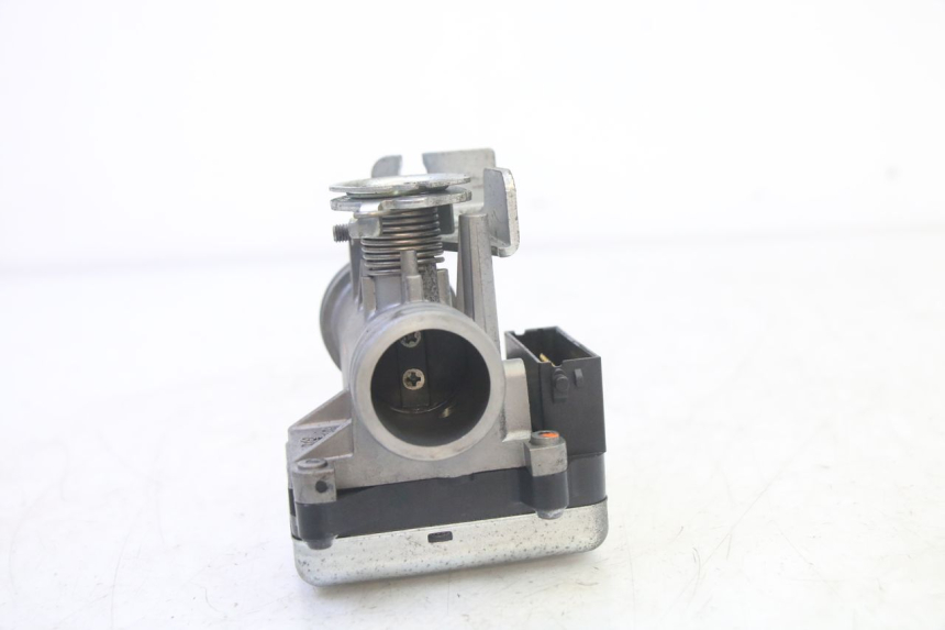 photo de INJECTIE HONDA FES S-WING SWING ABS 125 (2007 - 2015) - Technische close-up