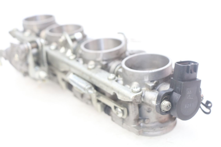 photo de INJECTIE YAMAHA FJR ABS 1300 (2006 - 2012) - Bevestigingspunten