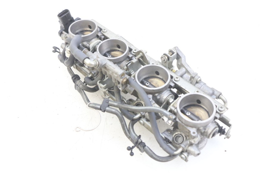 photo de INJECTIE YAMAHA FJR ABS 1300 (2006 - 2012) - Bevestigingspunten